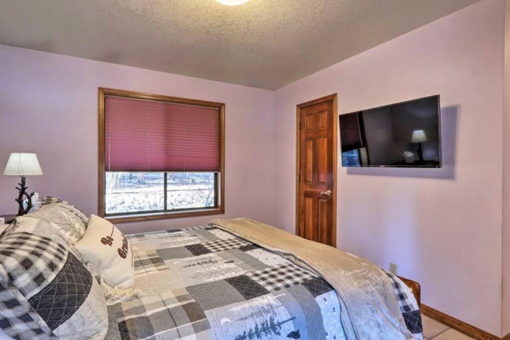 Kathys Cabin, King Bed, Hot Tub, Near-Nau & Downtown Attractions, Perfect Year-Round Mountain Getaway Flagstaff Exterior photo